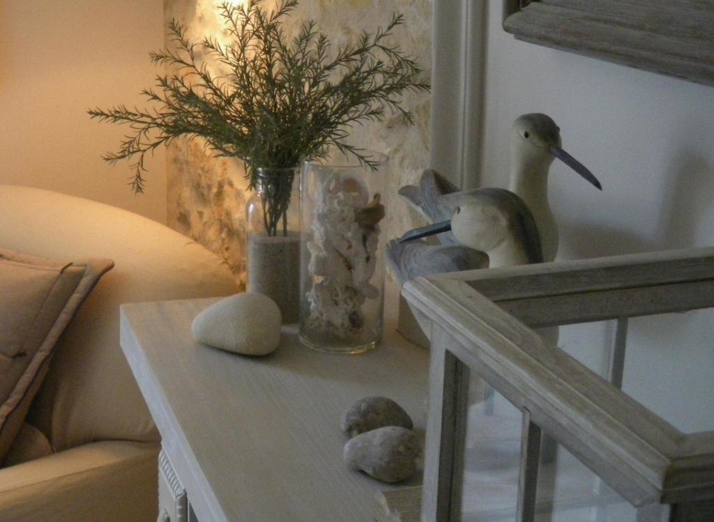 Les Persiennes Hotell Saintes Rom bilde